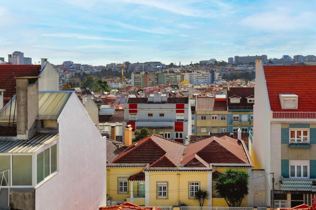 Lisbon Central Apartment With Balcony Экстерьер фото