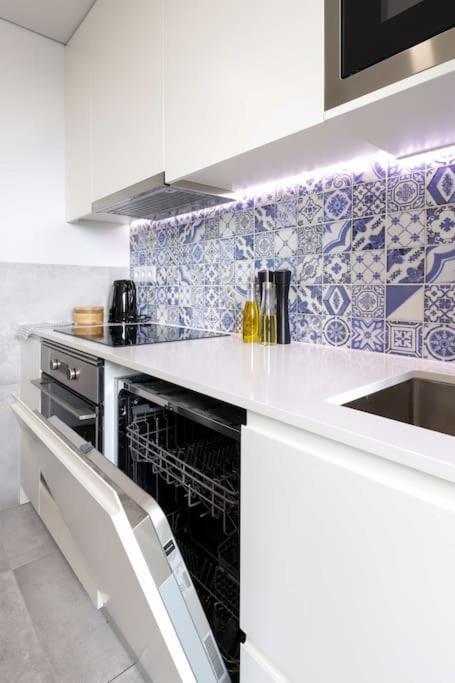 Lisbon Central Apartment With Balcony Экстерьер фото